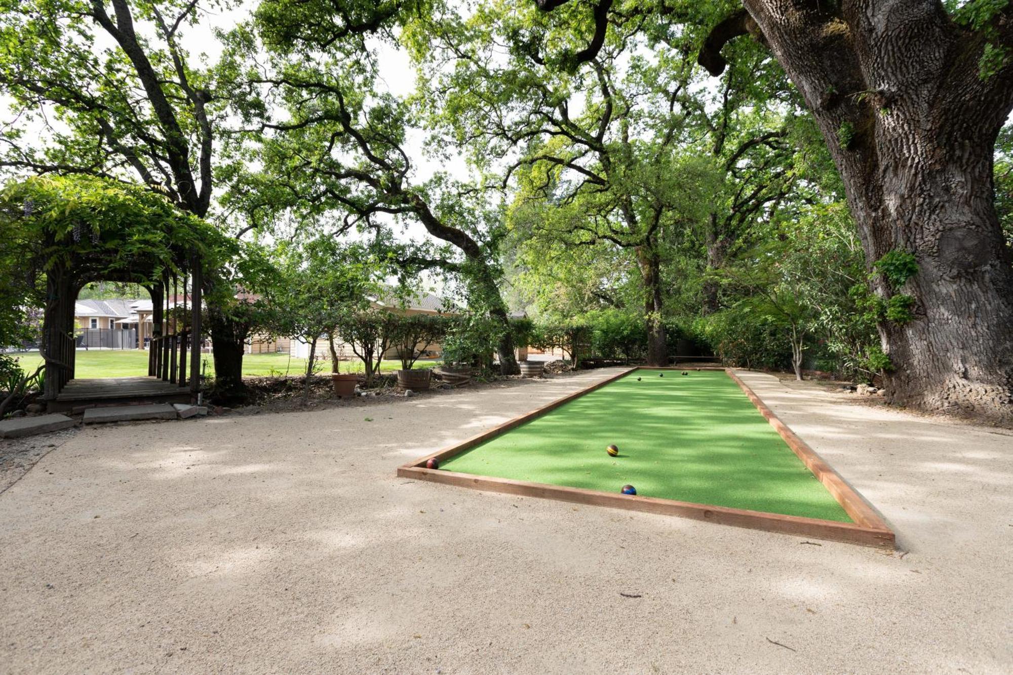 Wildflower By Avantstay Gorgeous Wine Country Home W Pool Bocce Ball Court Huge Yard Boyes Hot Springs Exterior photo